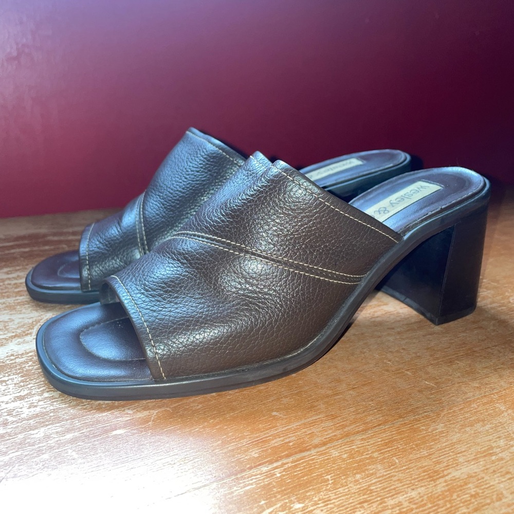 Vintage Brown Leather Mules